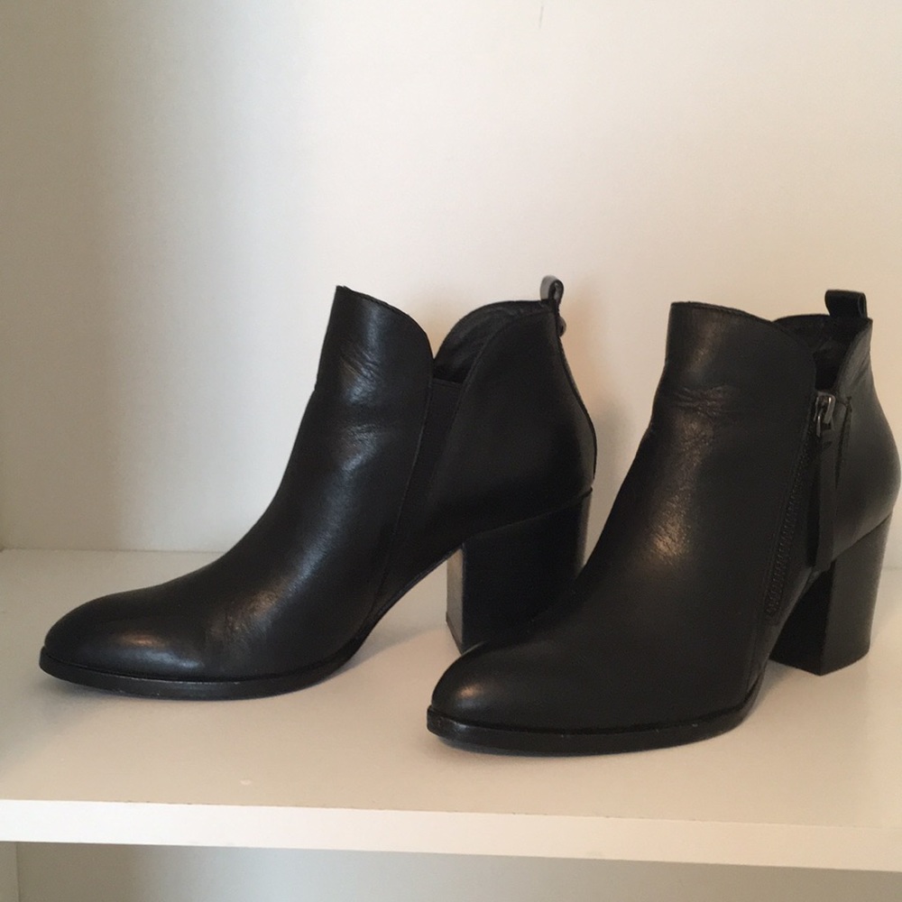 Black boots
